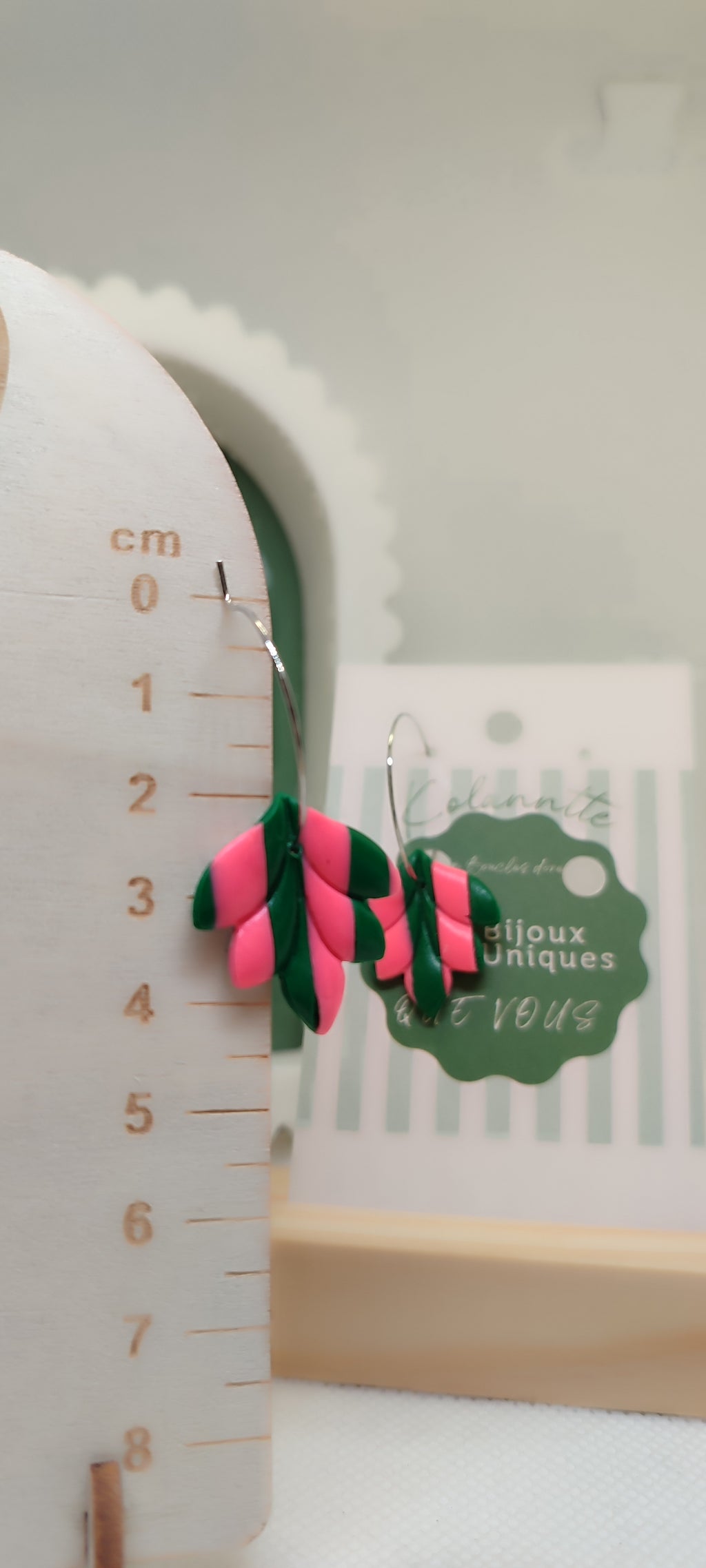 Boucles d'oreilles, Feuille